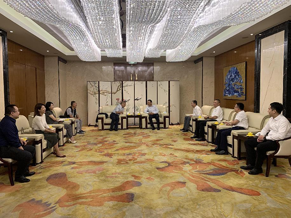 1667552220576281.png 綿陽(yáng)機(jī)場(chǎng)與廈門航空有限公司開展合作座談.png