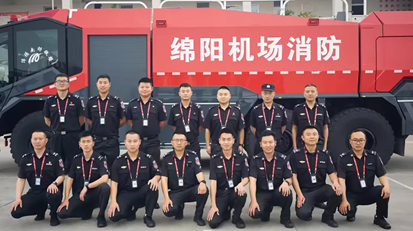 1682650902912919.jpg 消防護(hù)衛(wèi)部雛鷹班組榮獲綿陽市青年文明號榮譽(yù)稱號.pic.jpg